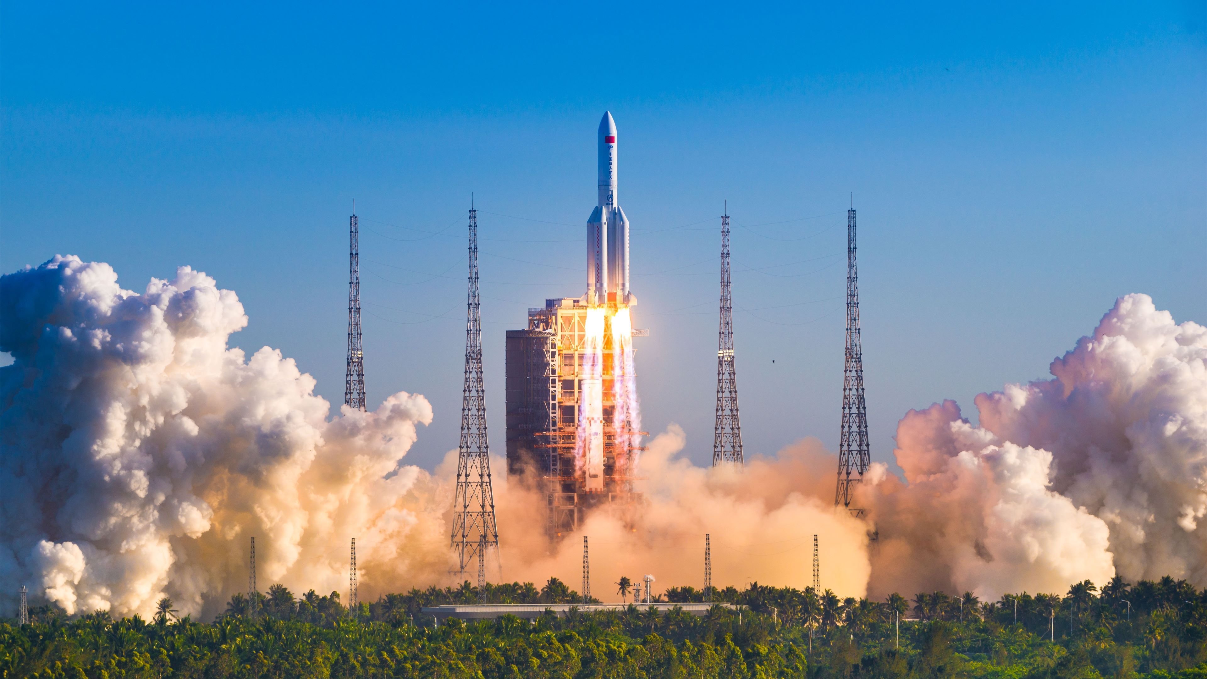 当红黑军团遇见洪都拉斯，基耶萨的生涯之夜与足球的奇妙交汇